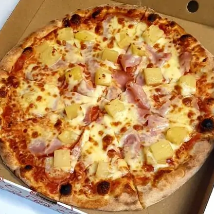 Ham &amp; Pineapple Pizza