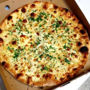 Garlic Cheese Pizza (V)